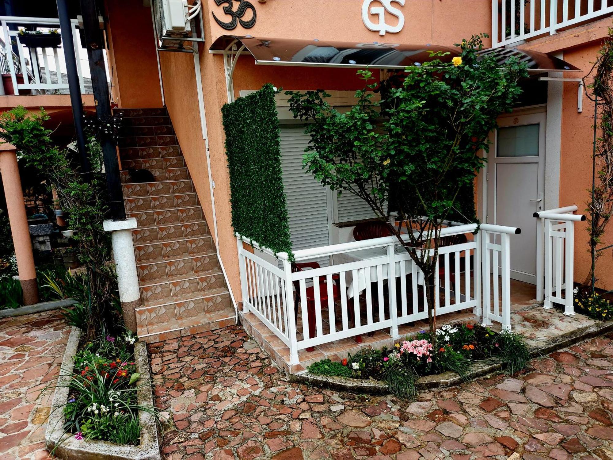 Apartmani GS ***** Zavidovici Exterior foto